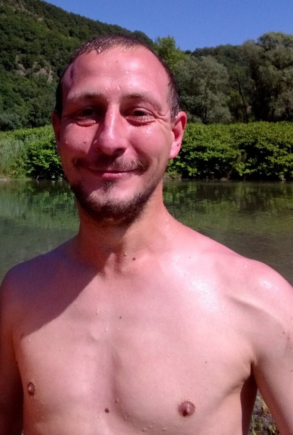 Profil de Honoré, 40 ans, Rencontre Amicale à Agarn