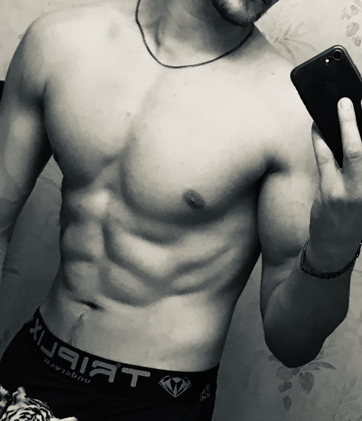 Profil de Christiano, 27 ans, Rencontre Amicale à Le Prese
