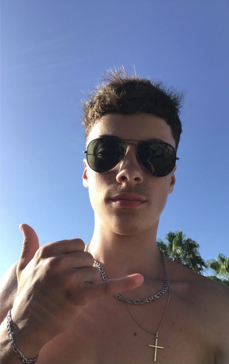 Profil de Nacym, 21 ans, Rencontre Amicale à Wolfwil