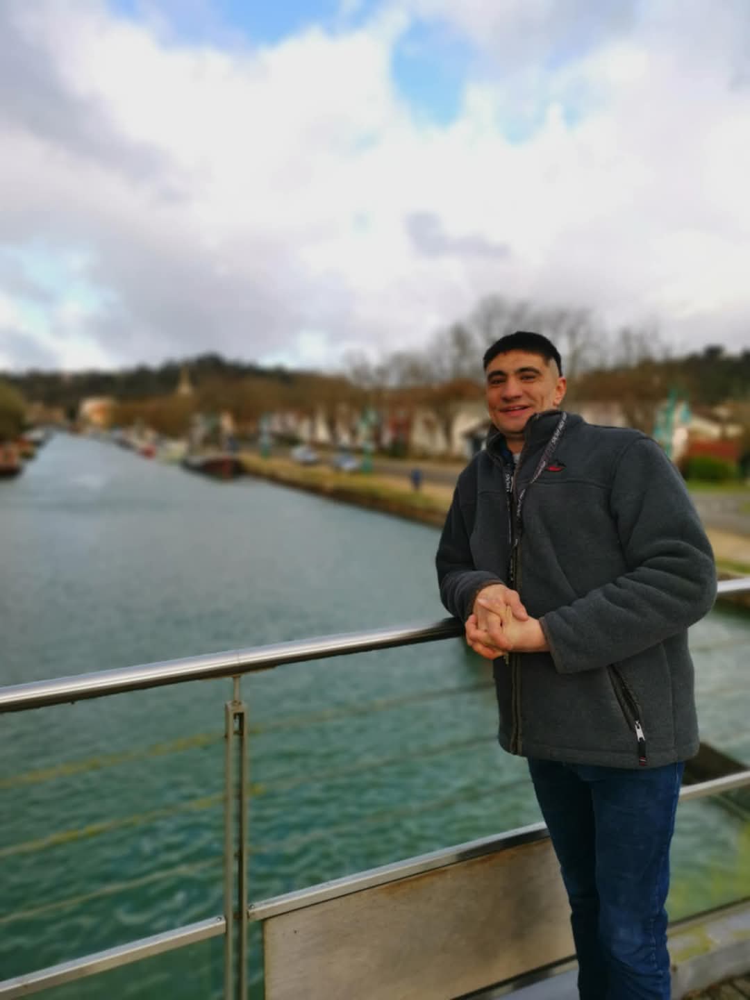 Profil de Childeric, 36 ans, Rencontre Amicale à Conthey