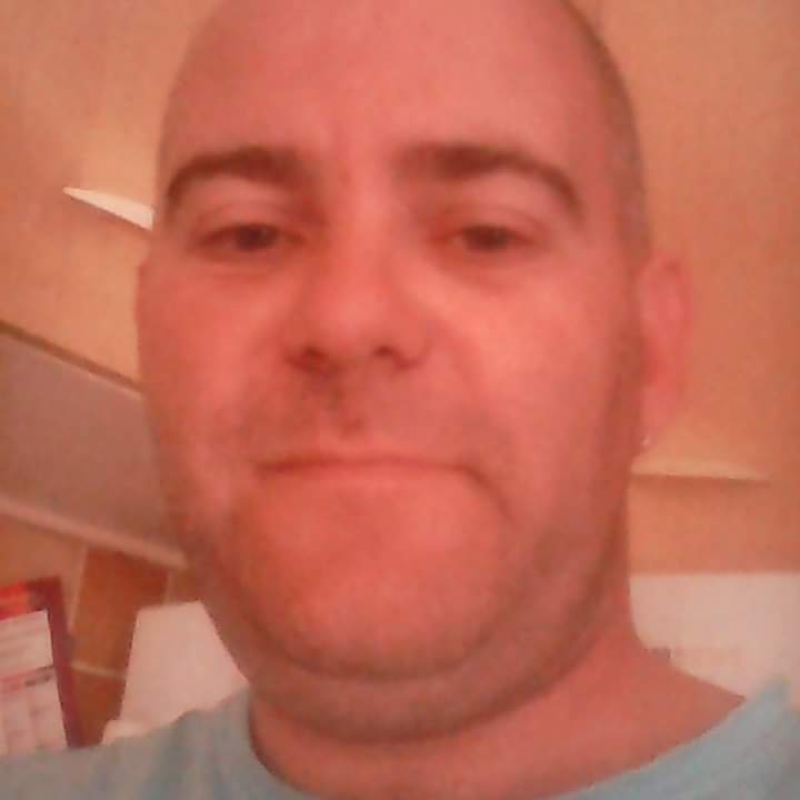 Profil de Djallil, 46 ans, Rencontre Amicale à Parsonz