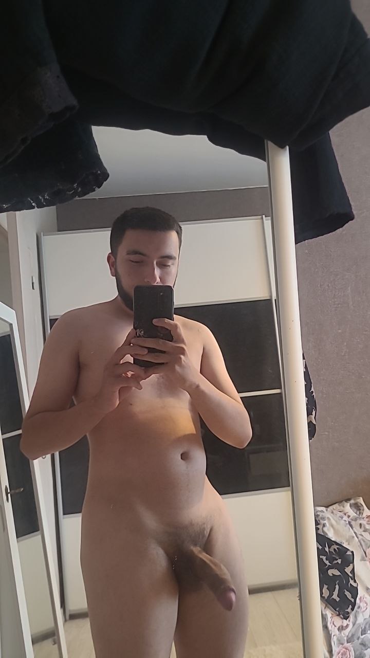Profil de Bartholome, 23 ans, Rencontre Amicale à Corbières