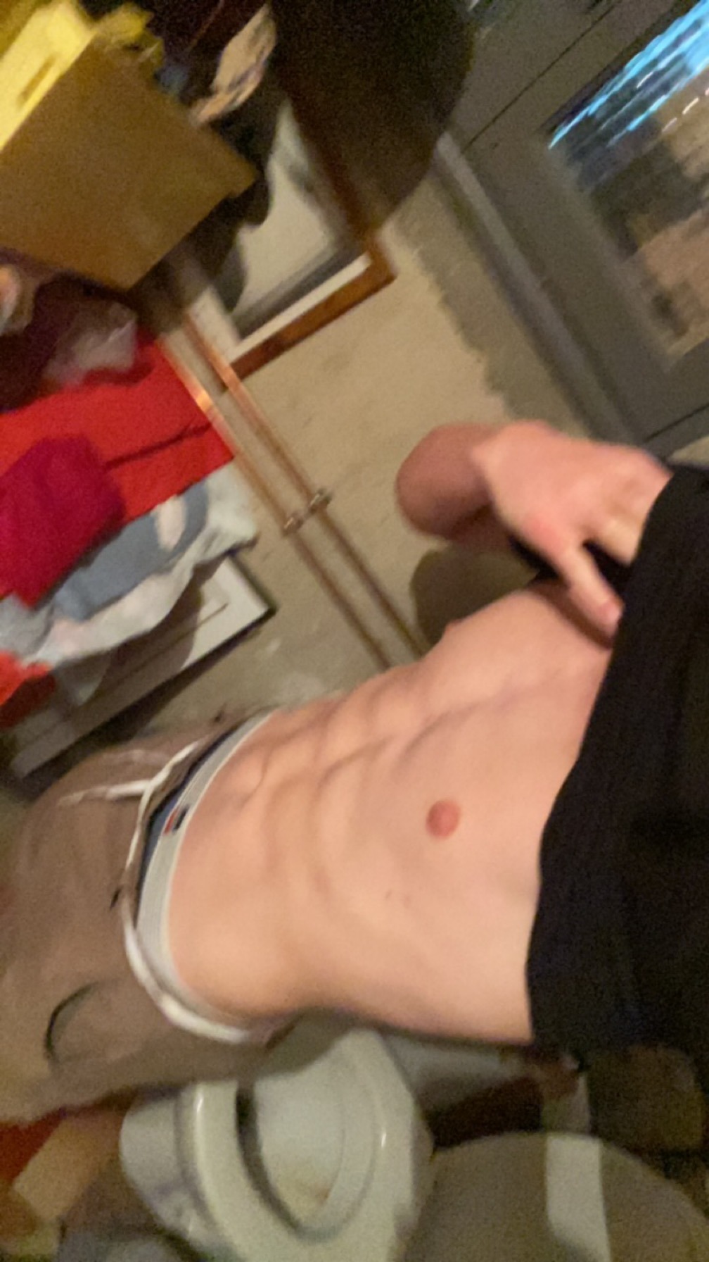 Profil de Iliyes, 18 ans, Rencontre Amicale à Rhäzüns