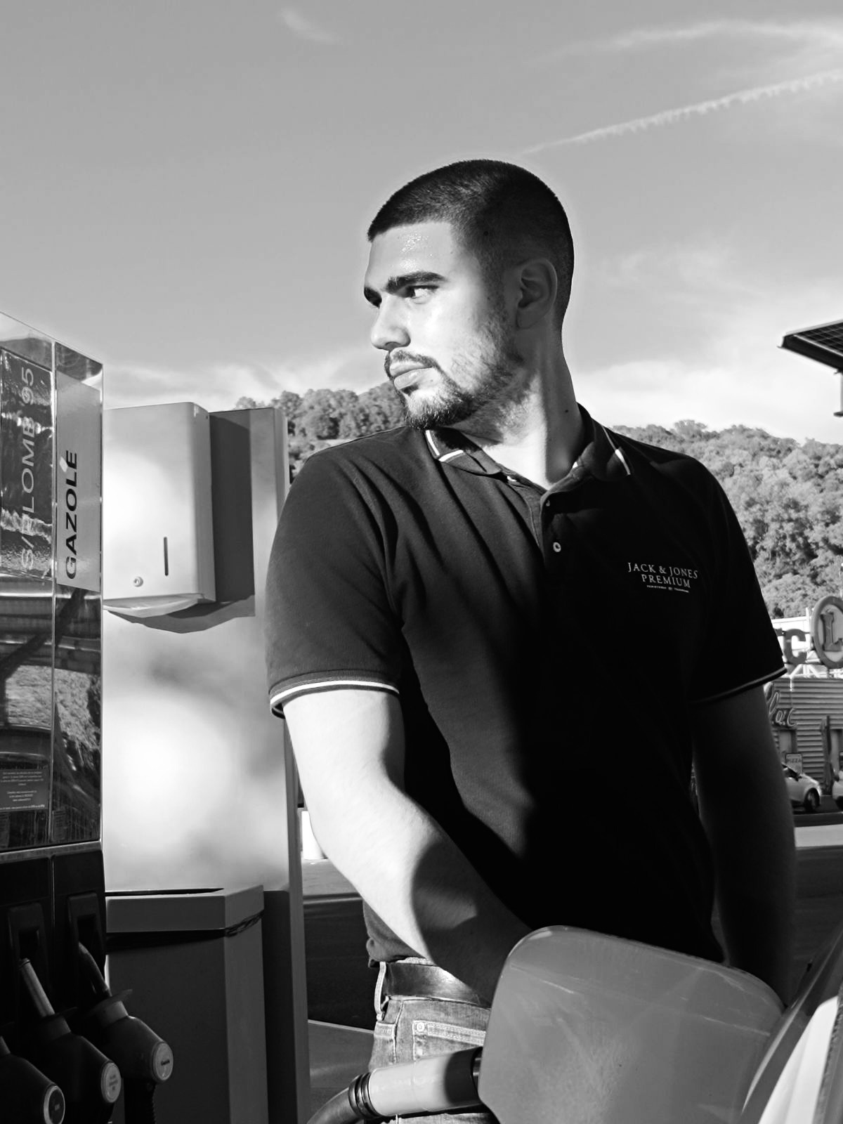 Profil de Jean-yvon, 22 ans, Rencontre Amicale à Flims Dorf