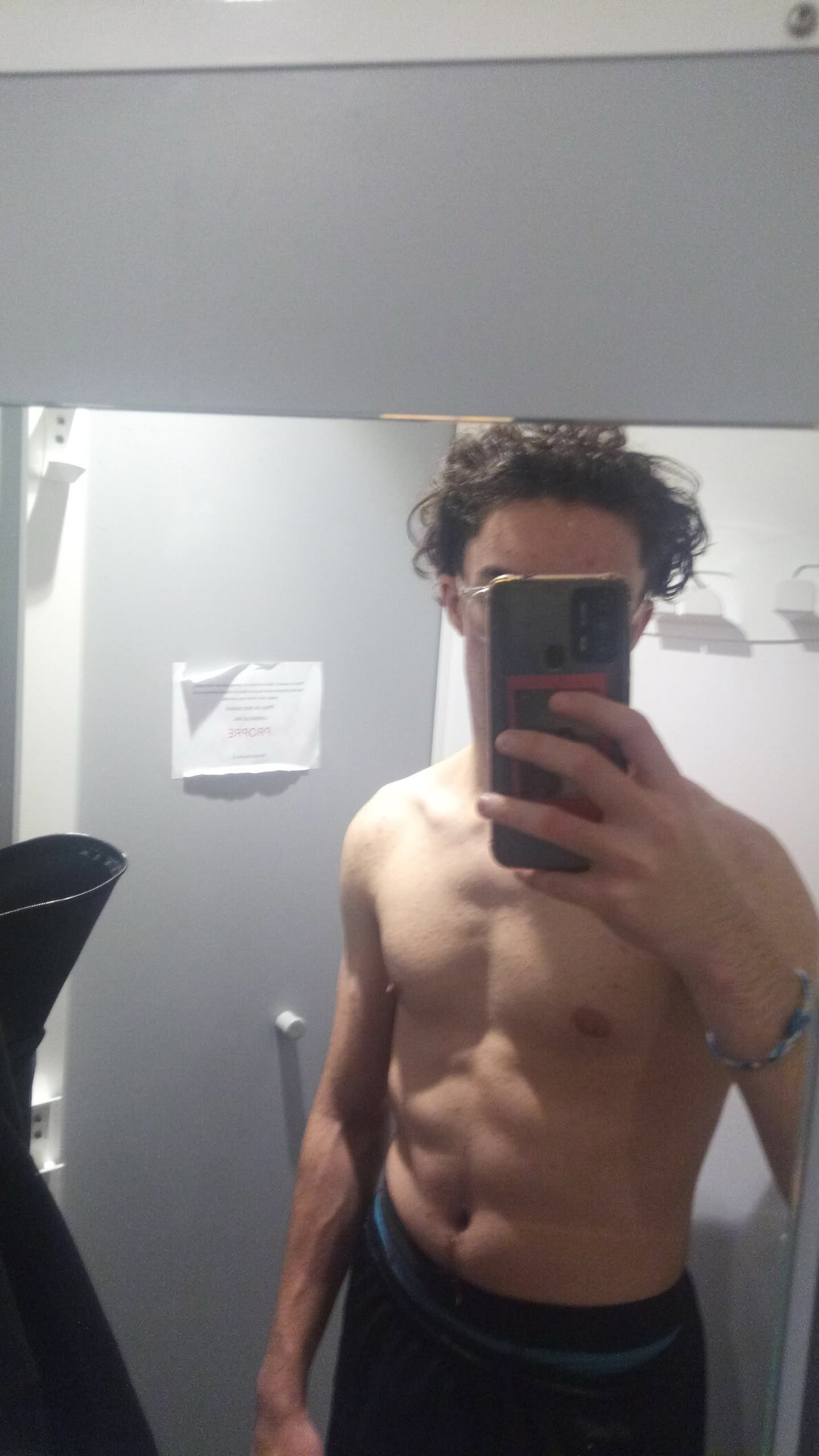 Profil de Roméo, 18 ans, Rencontre Amicale à Koppigen