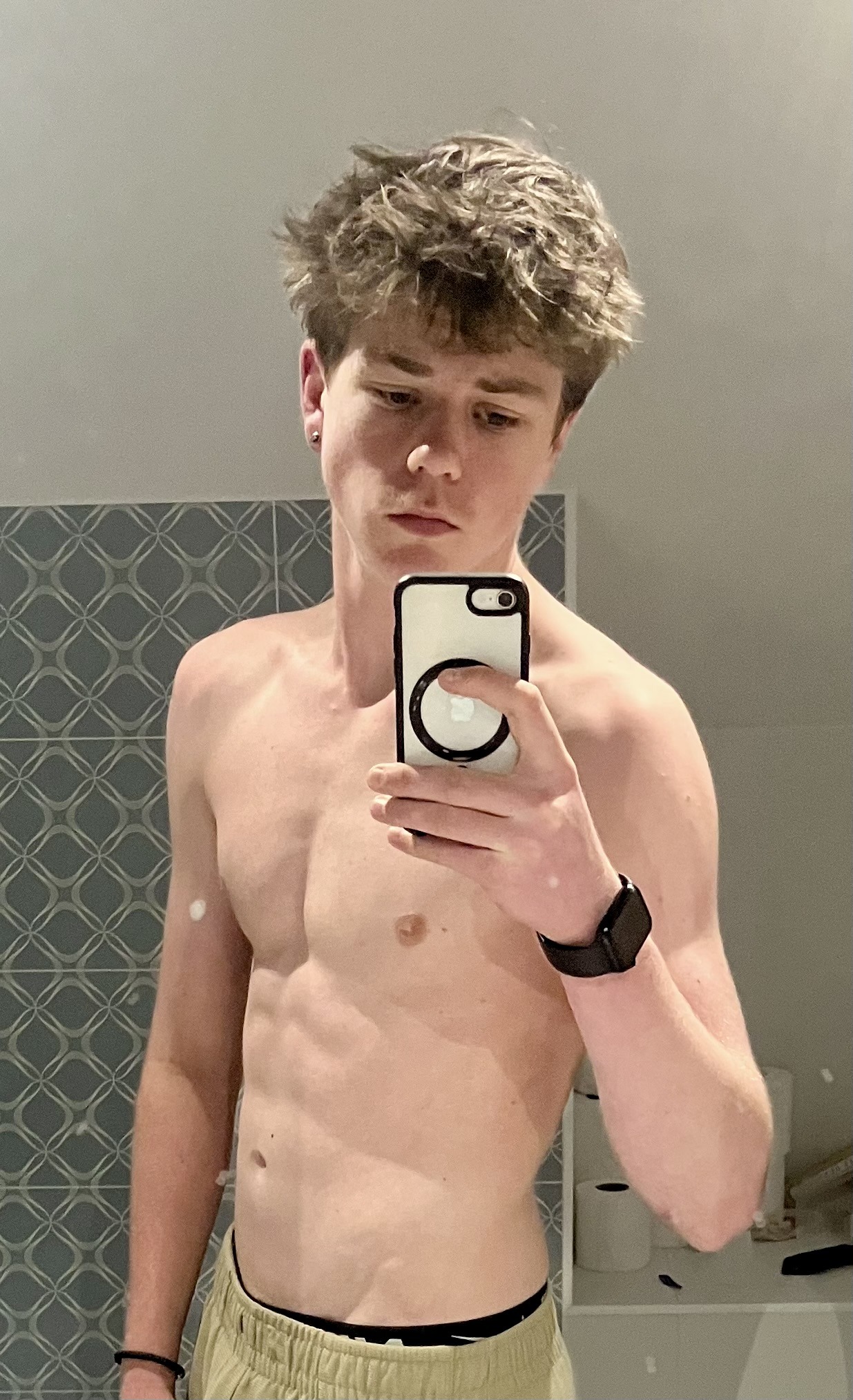 Profil de Halim, 19 ans, Rencontre Amicale à Borex
